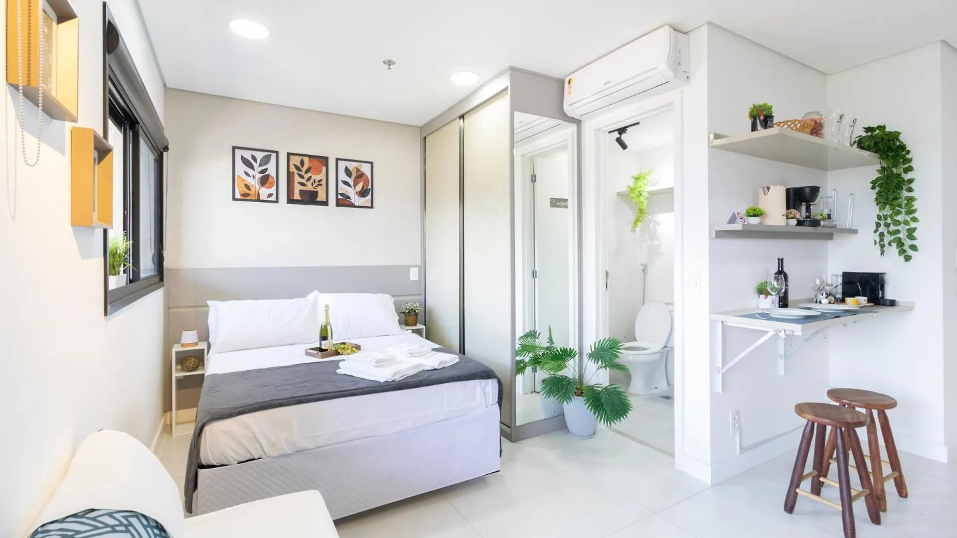 Vila Mariana,Perto Do Metro C/ Ac|Brazilian Corner Sao Paulo Apartment
